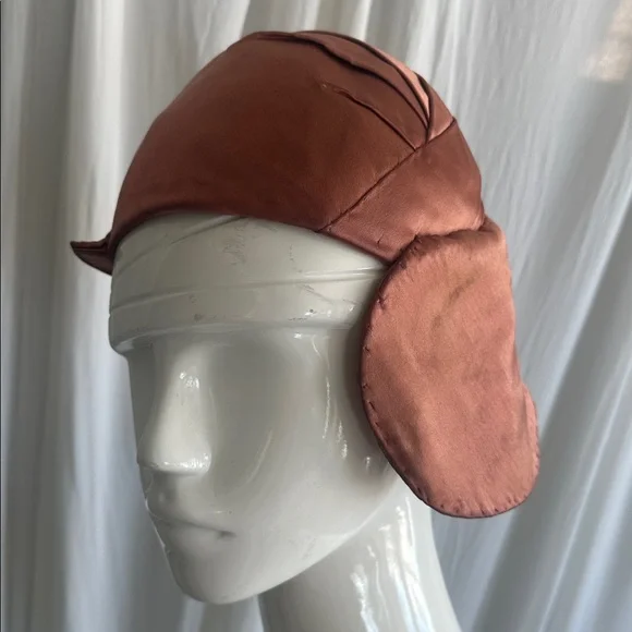 Antique 1912-20 Satin Silk Asymmetric Hat Sz S as is. Great for costume party - Picture 9 of 12